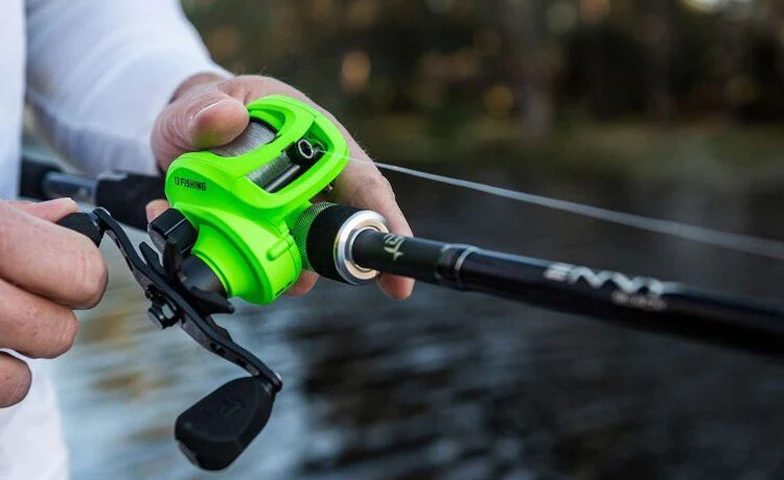 13 Fishing Inception SZ 7.3:1 RH Baitcast Reel - Image 2