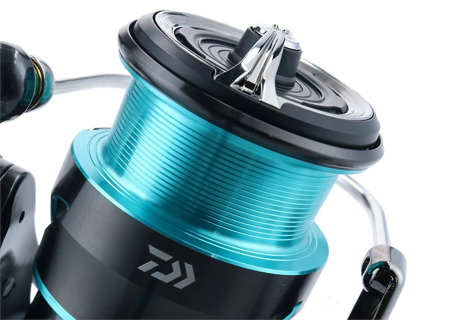 Daiwa 21 EMERALDAS AIR FC LT Spin Fishing Reels - Image 2