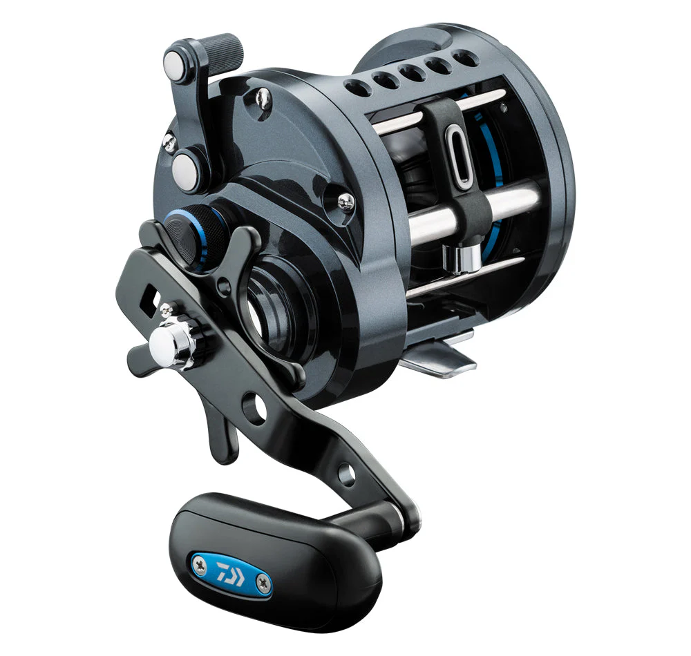 Daiwa 23 Saltist LW Overhead Reel - Image 4
